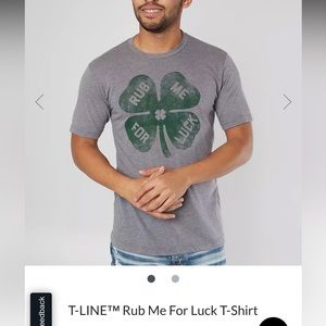 T-line “rub me for luck” clover shamrock white tee t shirt St Patrick’s Day 🍀